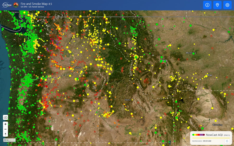 EPA Fire and Smoke Map showing air quality conditions across the northwest with Good to Moderate air quality in Missoula County.