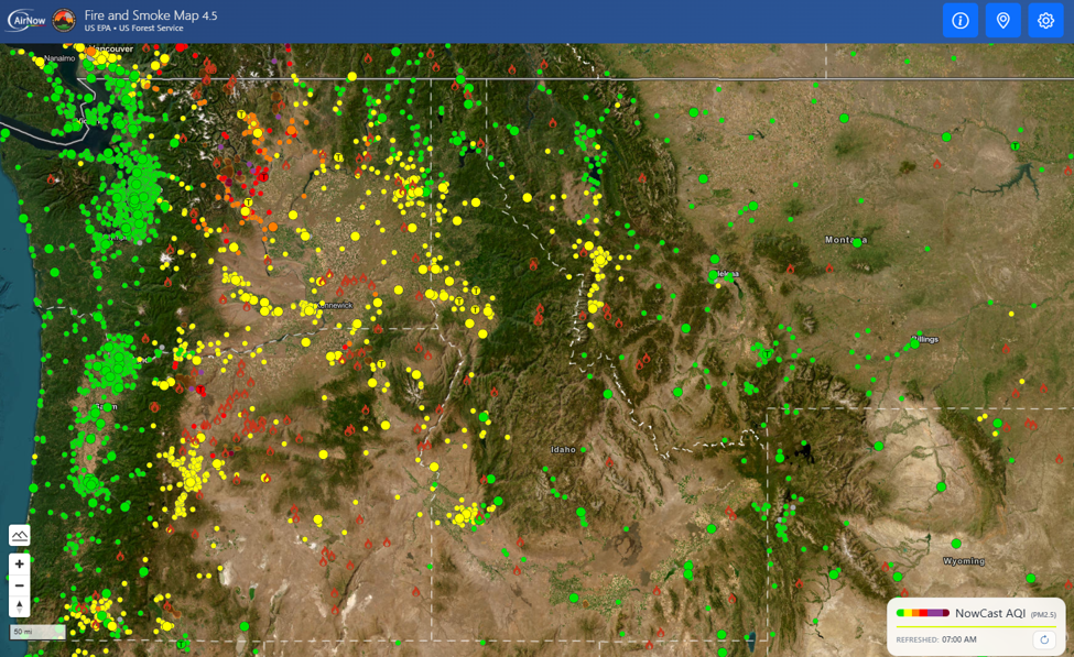 Current air quality conditions in the Northwest from the EPA Fire and Smoke Map as of 7:00 AM on Saturday, August 15th.